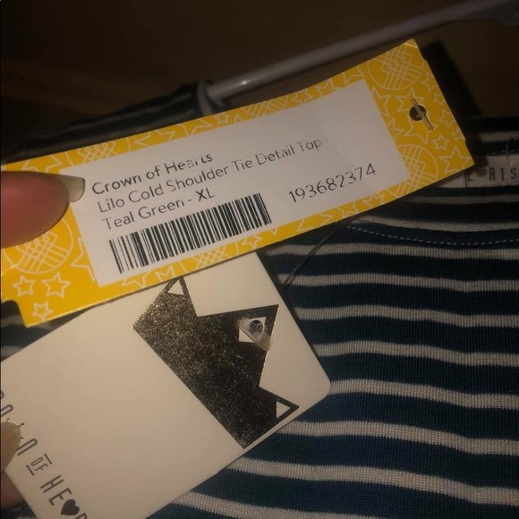 Random clothes - Picture 3 of 9